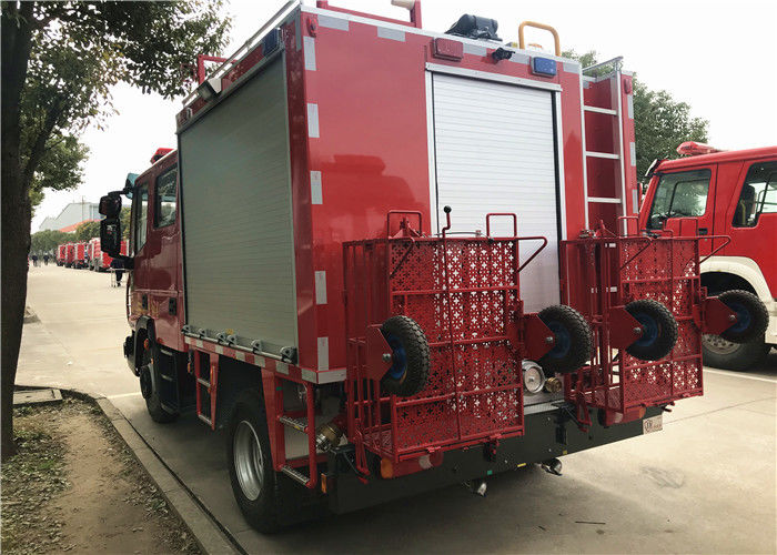 FIAT IVECO 4×2 Drive 217 Horsepower 2200L / 500L Water/Foam Fire Truck